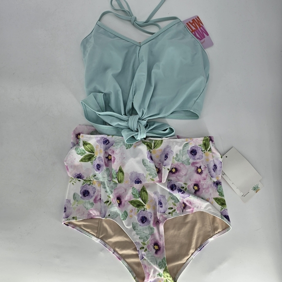 Kortni jeane two peice blue top and floral bottom high rise size medium - Picture 1 of 8